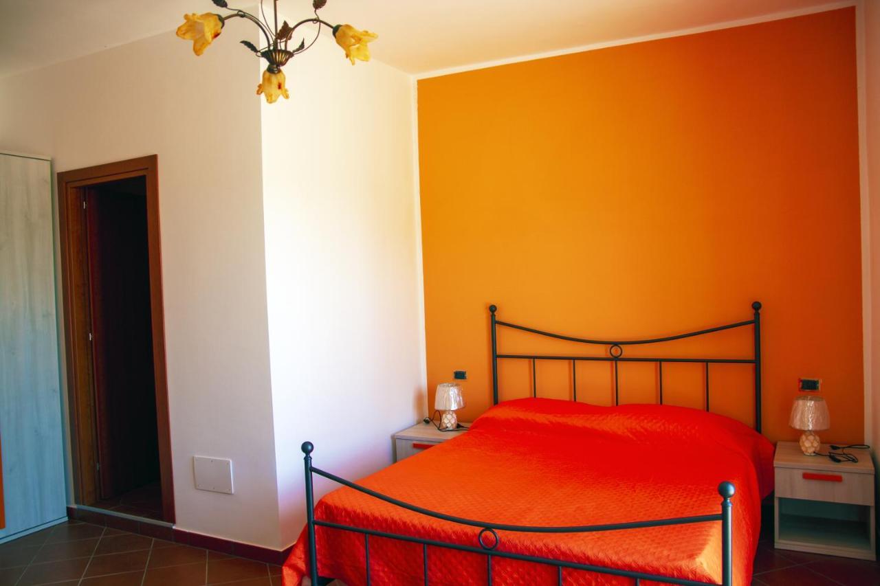 La Casa Sulla Collina Bed and Breakfast Altavilla Silentina Exteriör bild